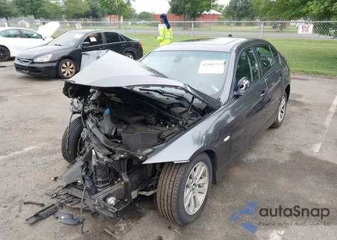 2007 BMW 328 z USA, uszkodzony, nr VIN WBAVA33547PG52116